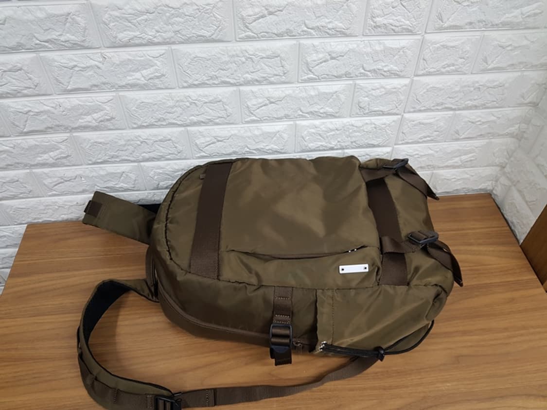 만다리나덕 남성 백팩 (정품) 상품이미지5