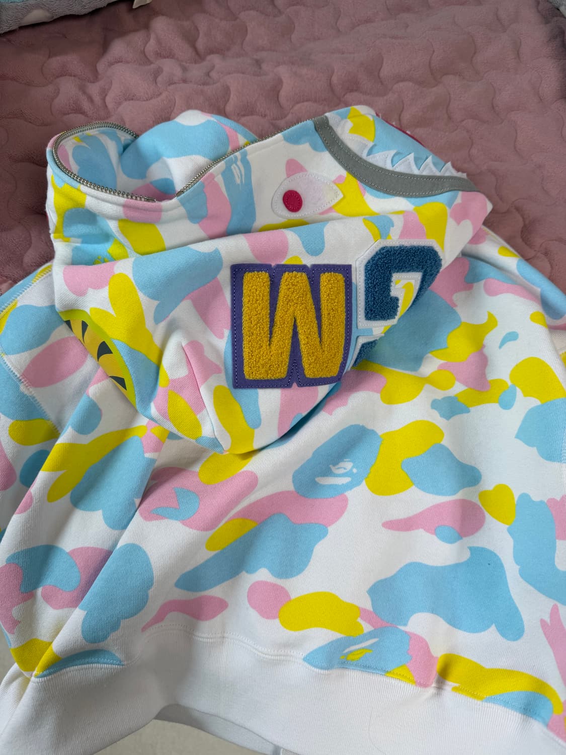 (W) 베이프 뉴 멀티 카모 샤크 크롭 풀 집 후드 화이트 상품이미지3