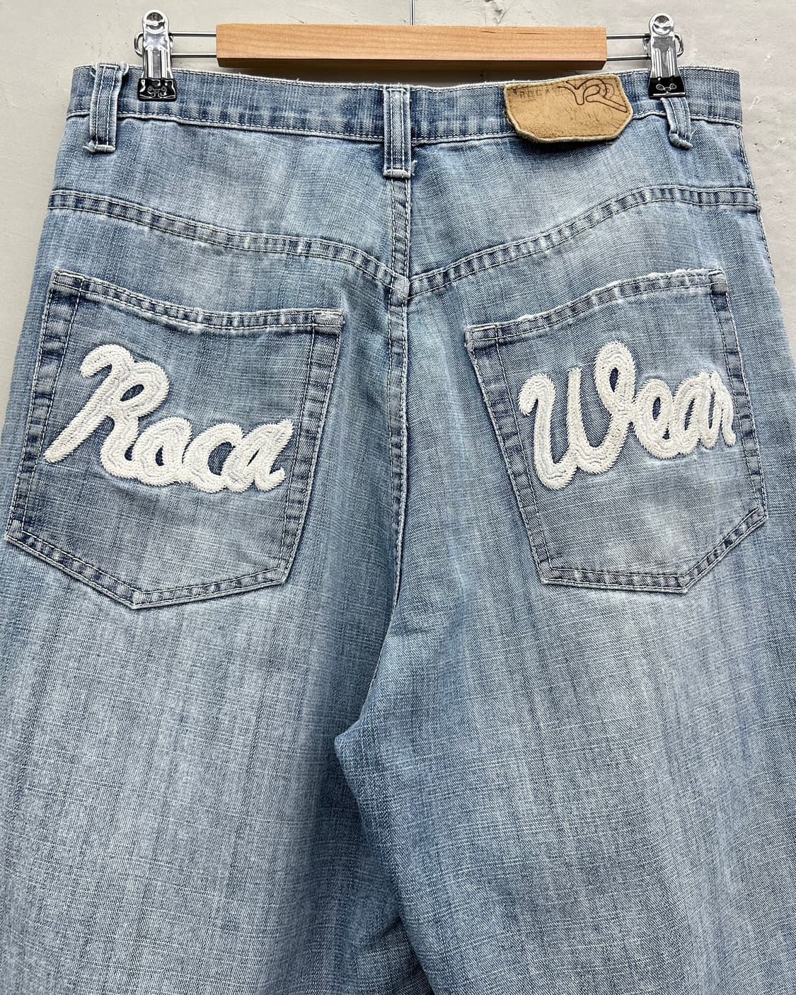 ROCAWEAR 로카웨어 백포켓 자수로고 데님 버뮤다 팬츠 상품이미지2