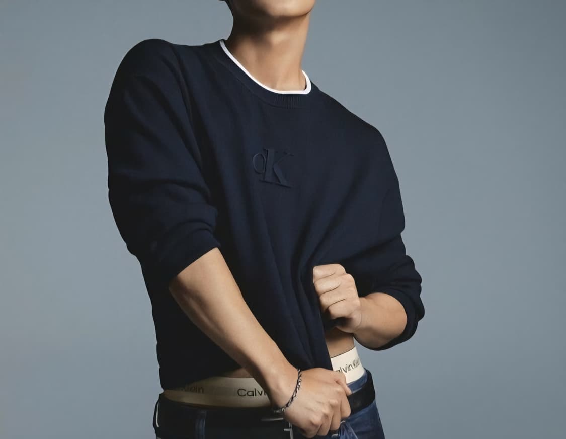 캘빈클라인 엠보스드 로고 니트 상품이미지1