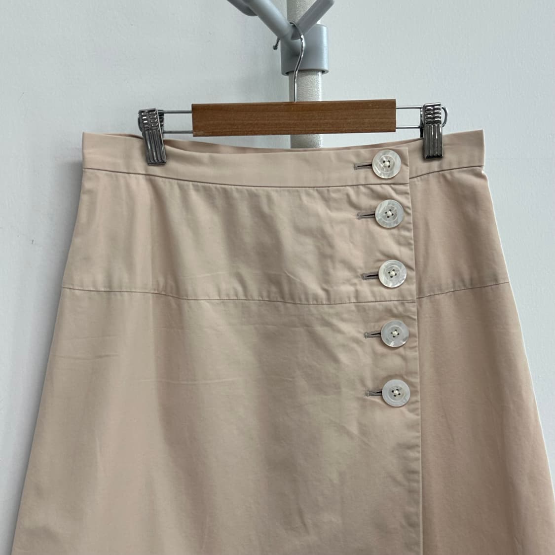 마가렛호웰 버튼 디자인 스커트 상품이미지2