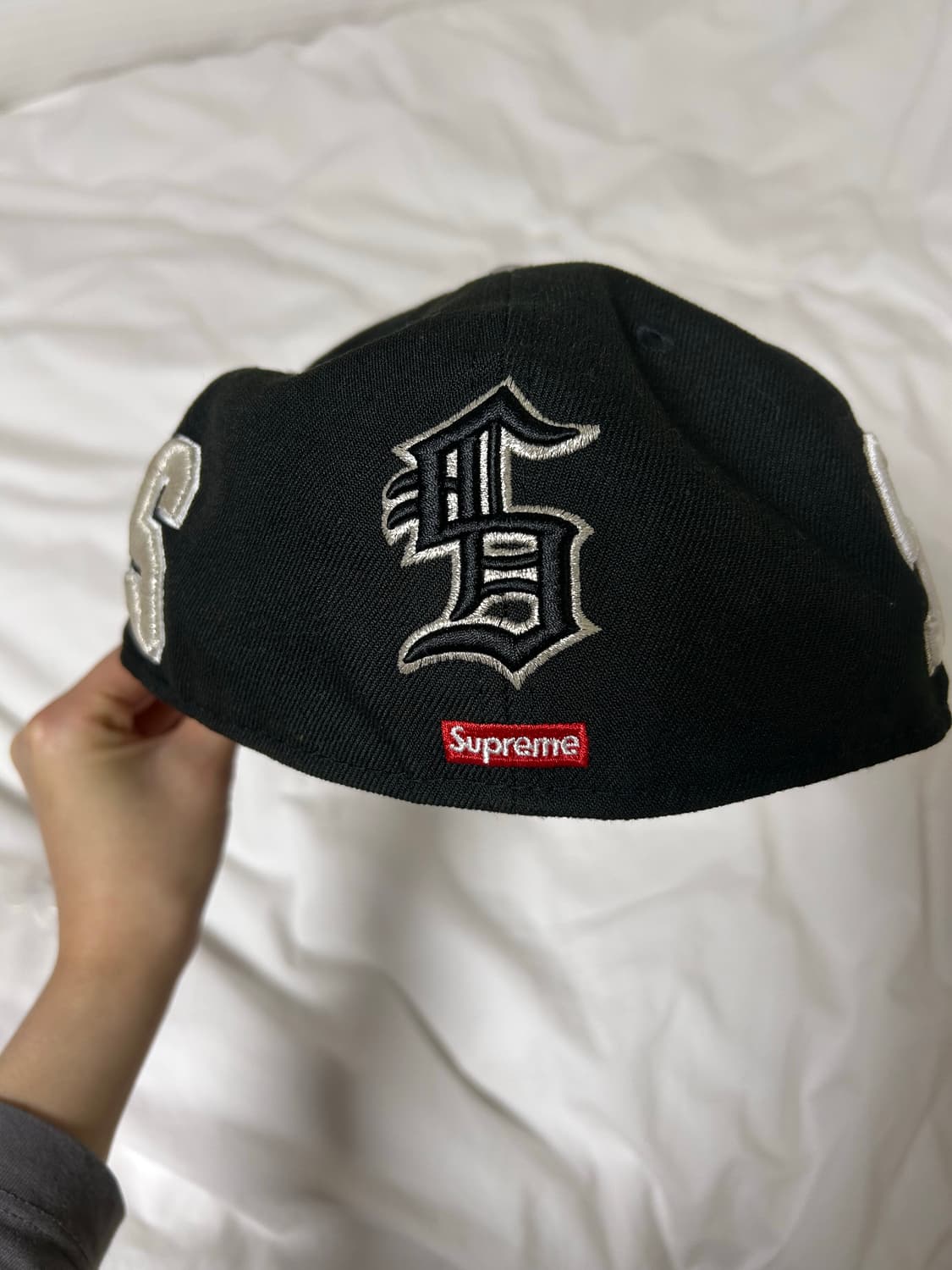 슈프림 멀티 S 로고 뉴에라 블랙 상품이미지4