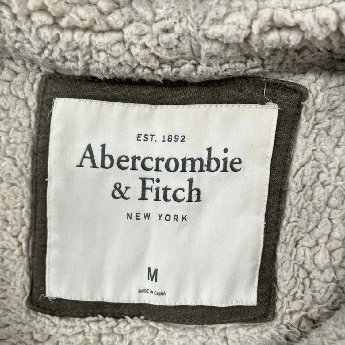 아베크롬비 y2k 울프죠 카키 양털 대장급 후드집업 희귀져지(M) 상품이미지4