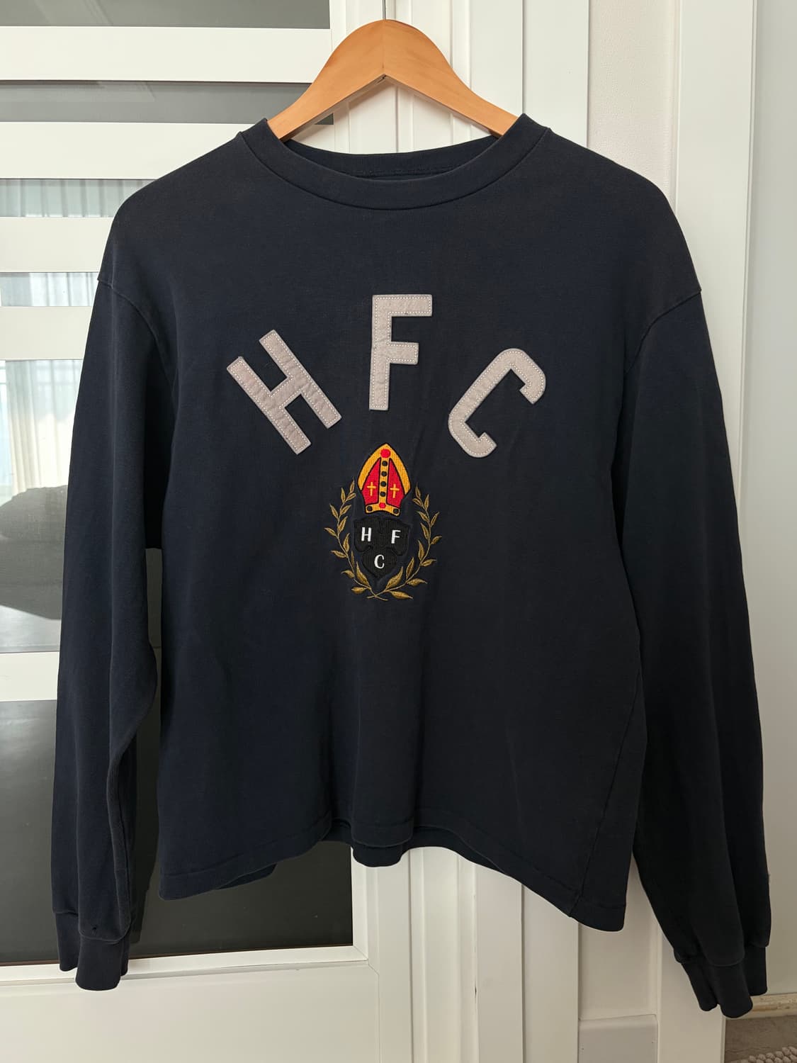 헤리티지 플로스 10주년 HFC 빅로고 맨투맨 상품이미지2