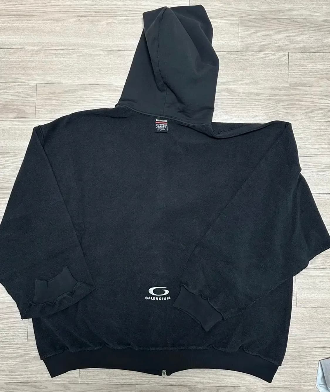 XL 새상품급 발렌시아가 인사이드 아웃 후드집업 상품이미지3