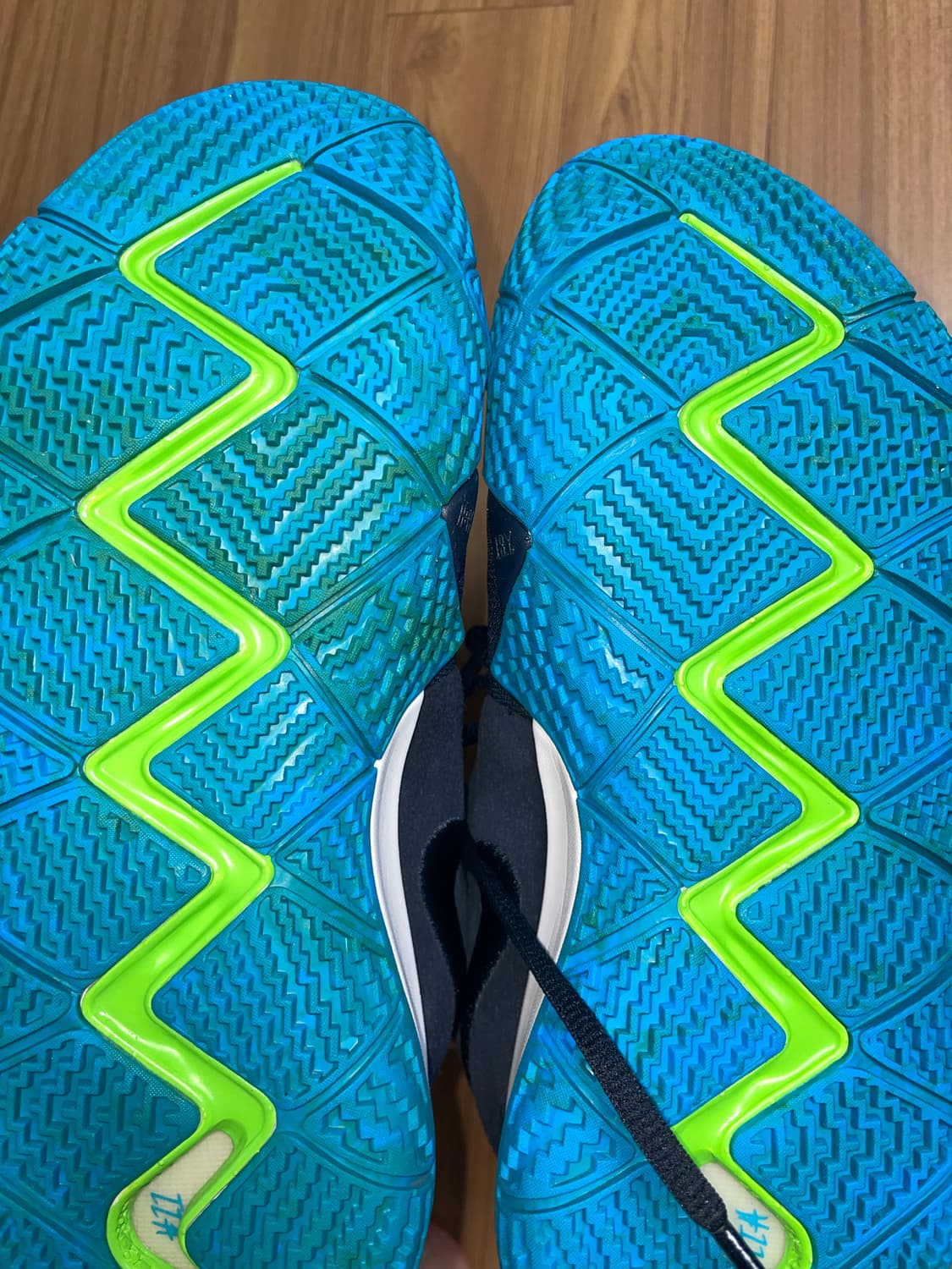 나이키 카이리 4 남성 농구화 상품이미지7