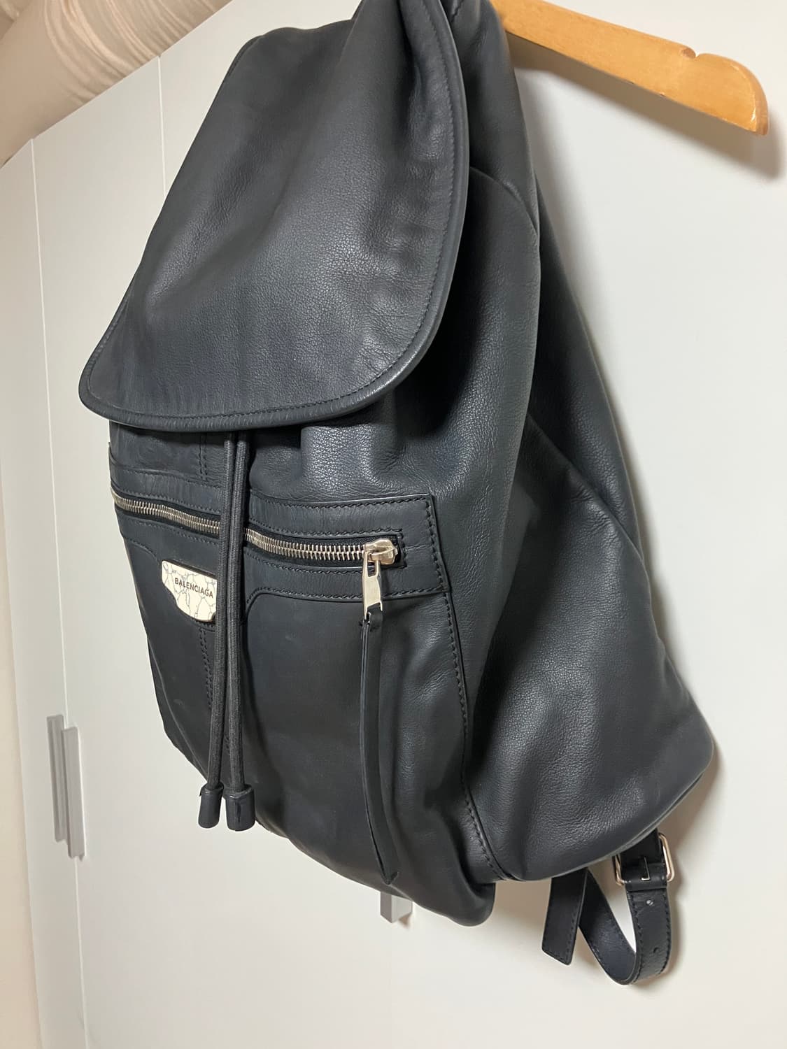 발렌시아가 모터 시티 트래블러 백팩 가방 상품이미지3