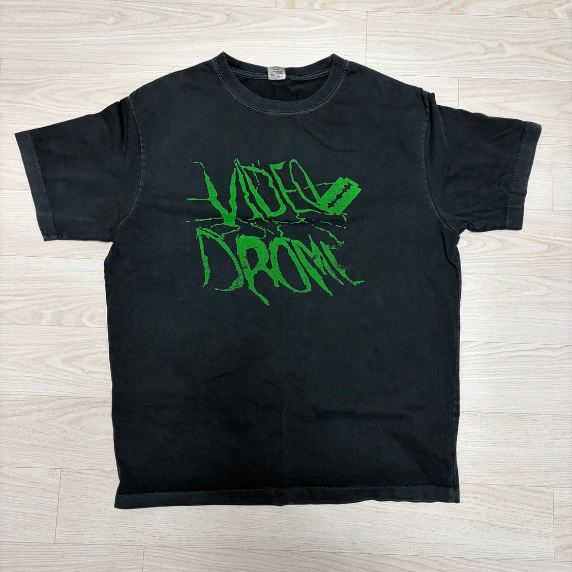 블랙아웃 피어스 비디오드롬 티셔츠m 상품이미지1