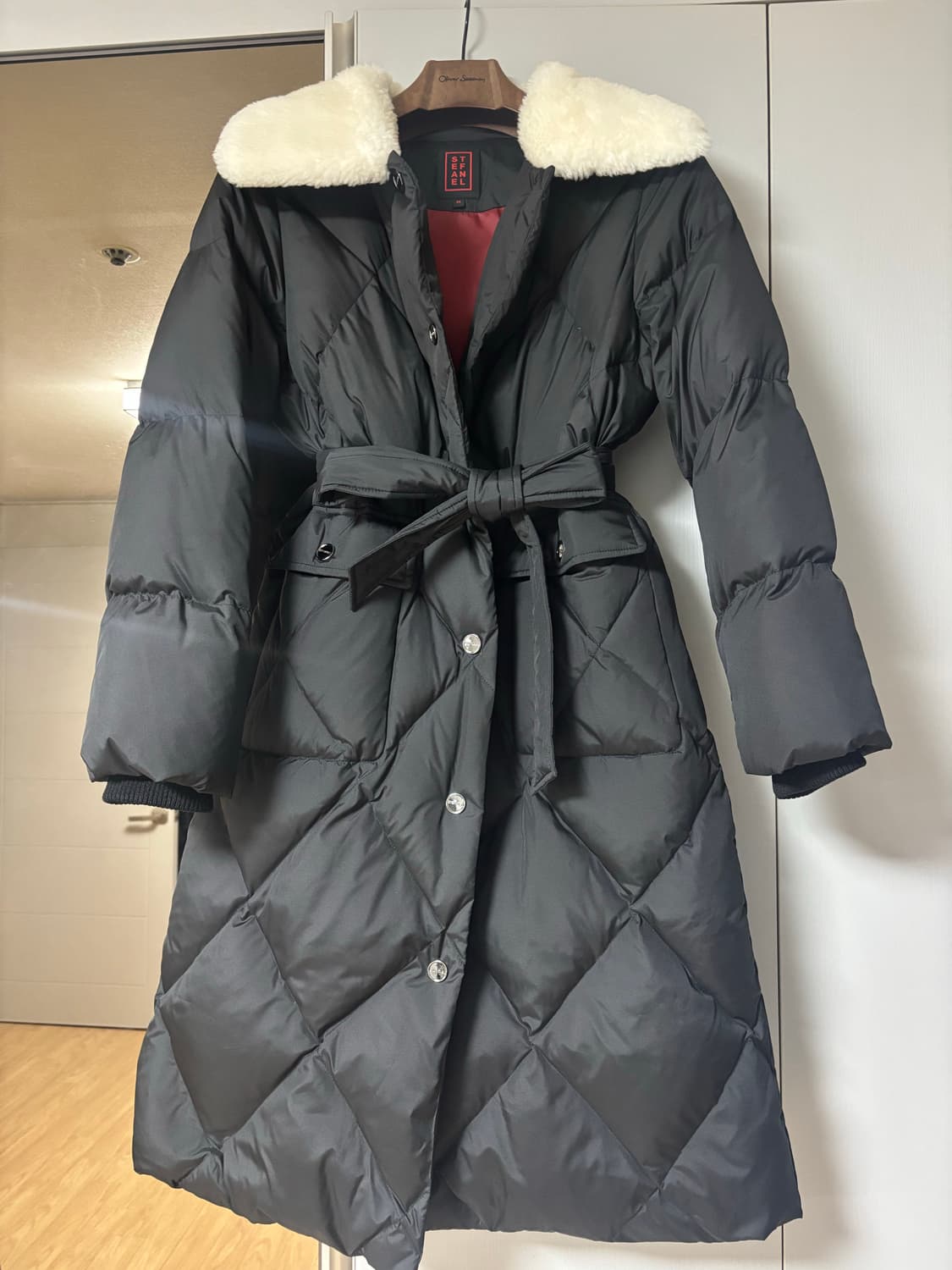 스테파넬 양모 울카라 구스다운 롱패딩 퍼 카라 상품이미지1