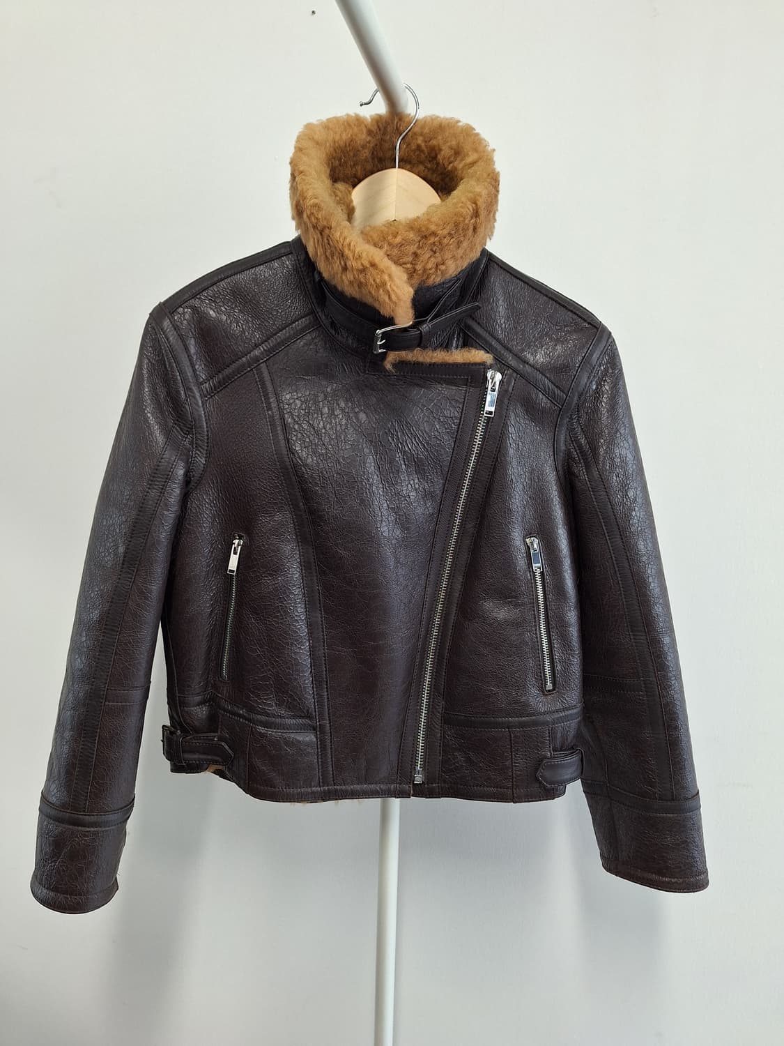 끌로디피에로 소가죽 무스탕 상품이미지1