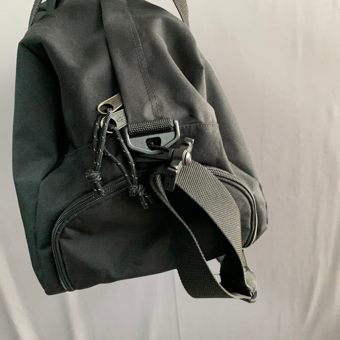 EASTPAK 이스트팩 폴드 어웨이 크로스 더플백 가방 상품이미지3