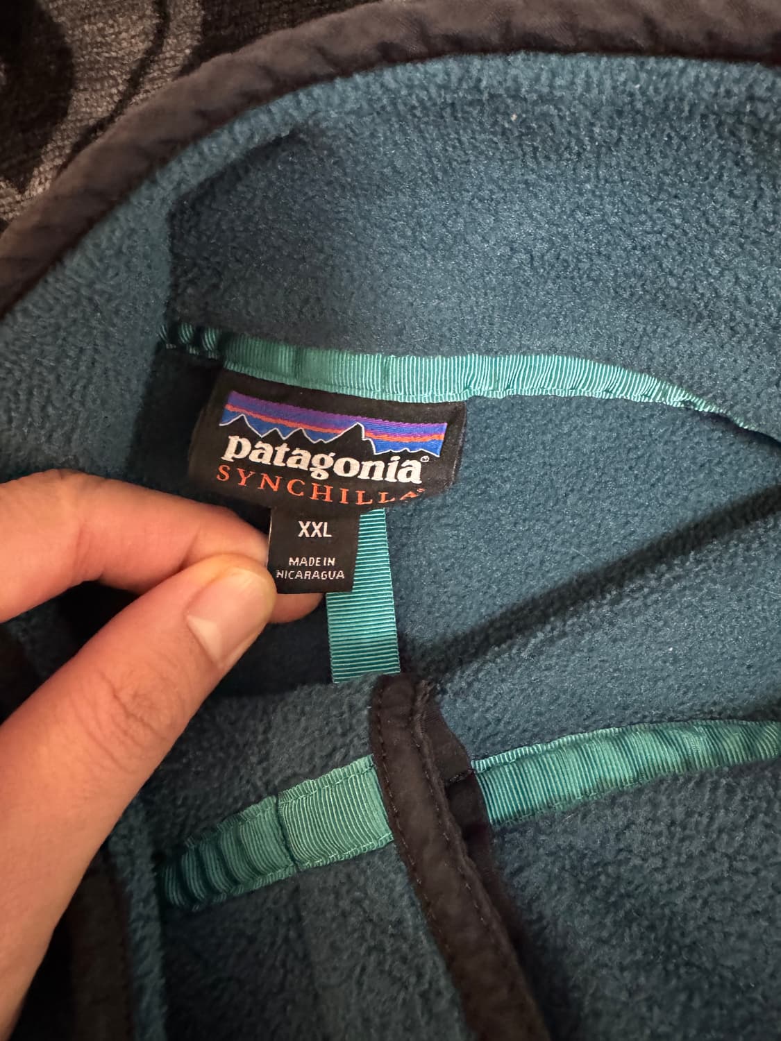 파타고니아 신칠라 스냅 티 풀 오버 터쿼이즈 옐로우 컬러 블록 상품이미지5