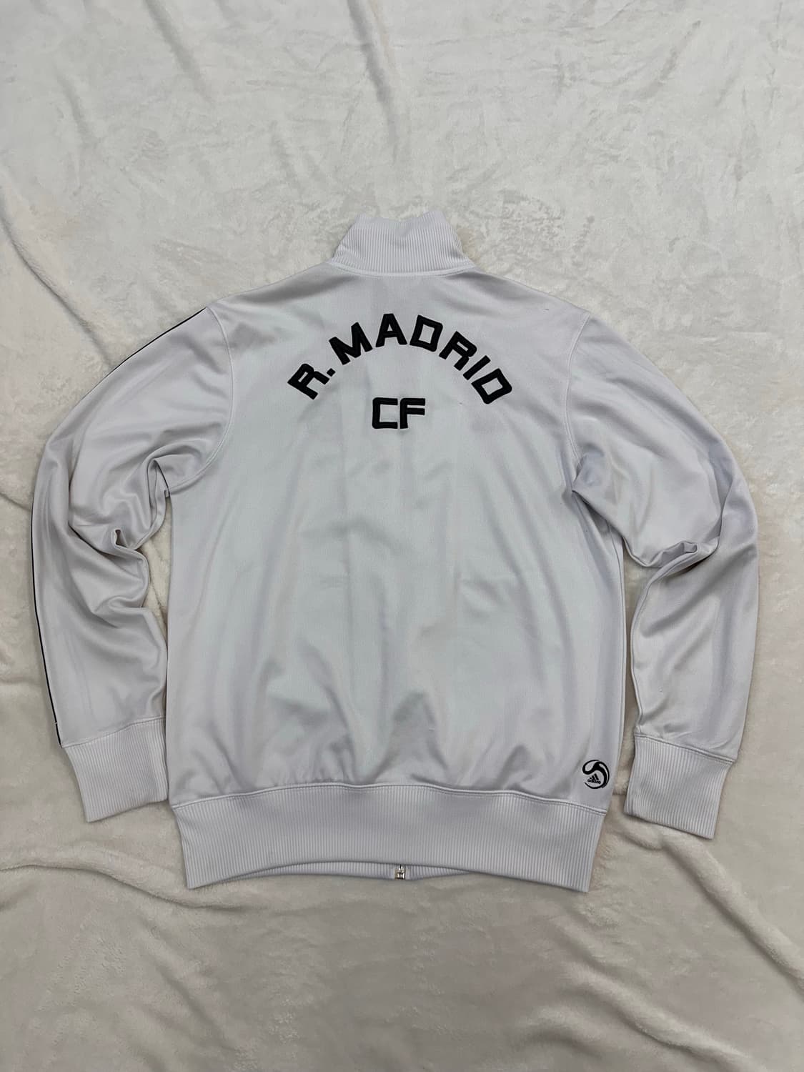 (105)아디다스 레알마드리드 CF 트랙탑 흰검 상품이미지4