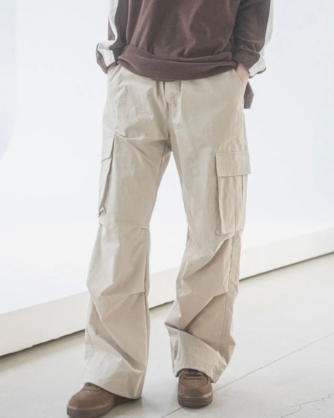 1회 착용 해비즘  PARACHUTE CARGO PANTS(BEIGE) 상품이미지2