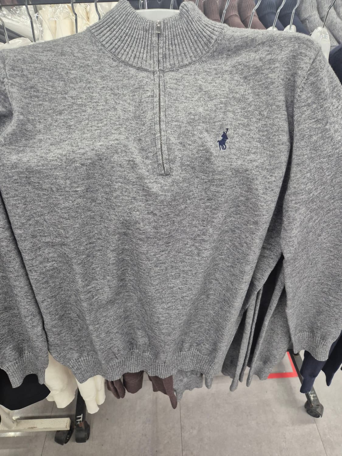 폴로 반폴라 니트 상품이미지1