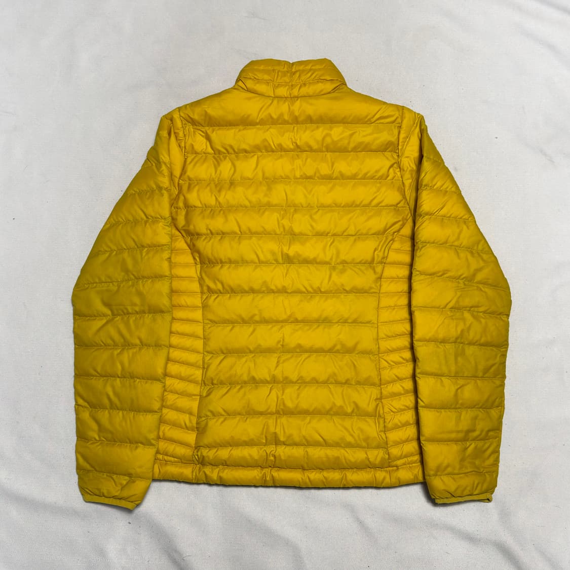 M 파타고니아 여성용 옐로우 경량 패딩 상품이미지3