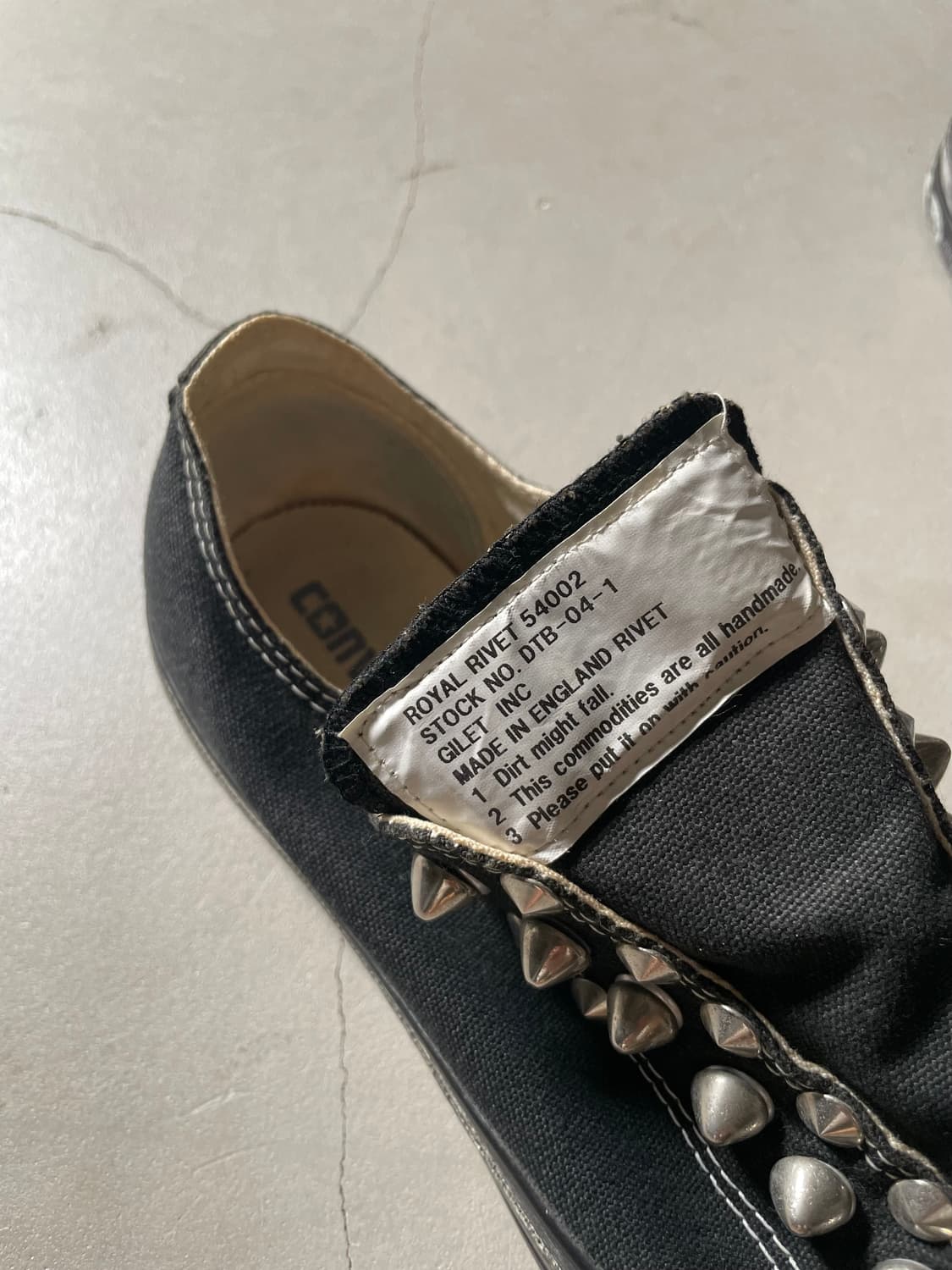 Gilet × Converse  Stud Custom Sneakers 상품이미지4