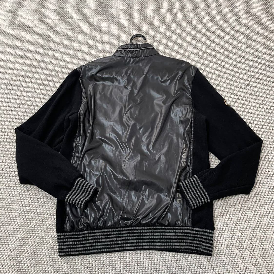 루이까스텔  반집업 니트 상품이미지3