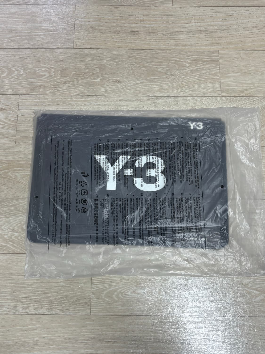Y-3 노트북 슬리브 새상품 상품이미지2