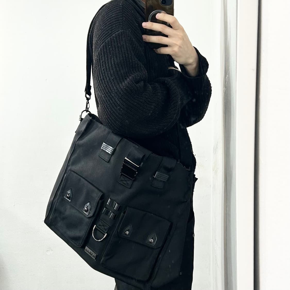 닥터마틴 투웨이 크로스백 상품이미지2