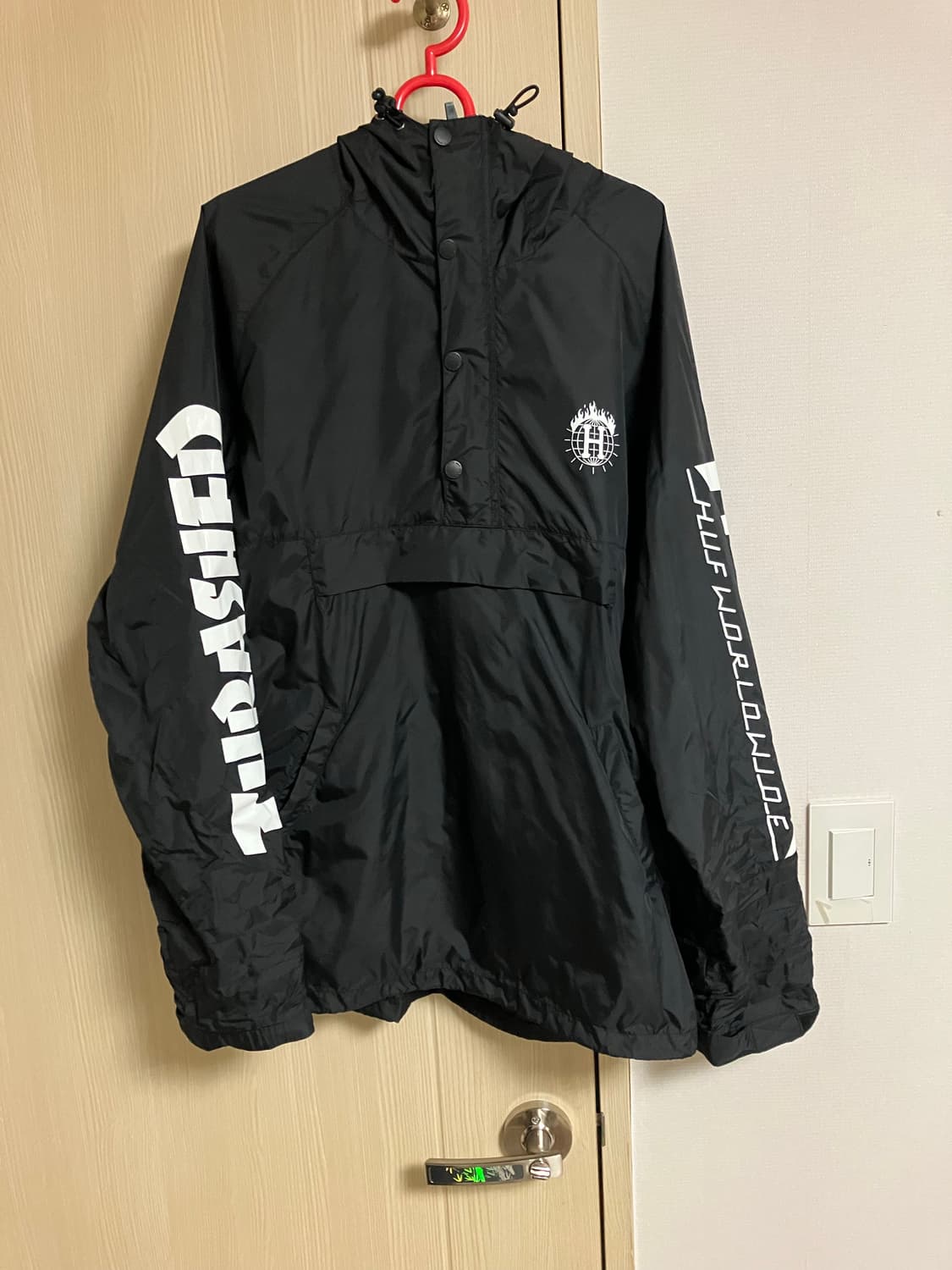 [L] 트래셔 x 허프 콜라보 바람막이 아노락 상품이미지3