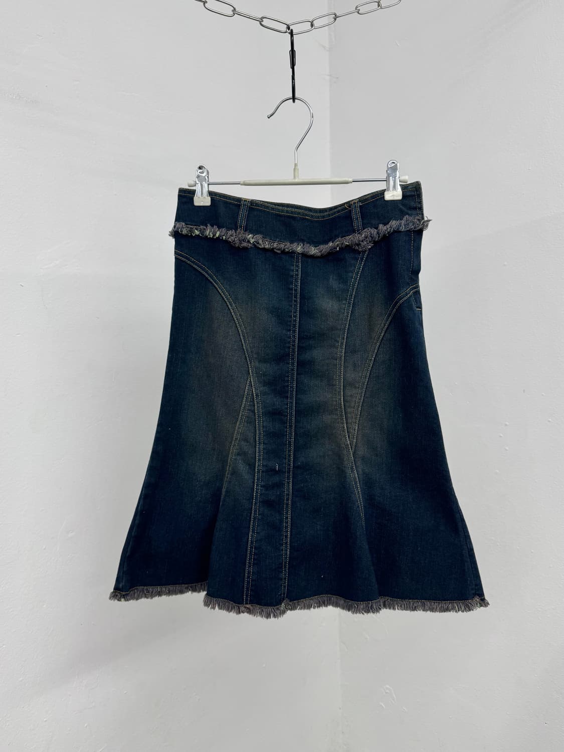 워싱 데님 절개 스커트 상품이미지1