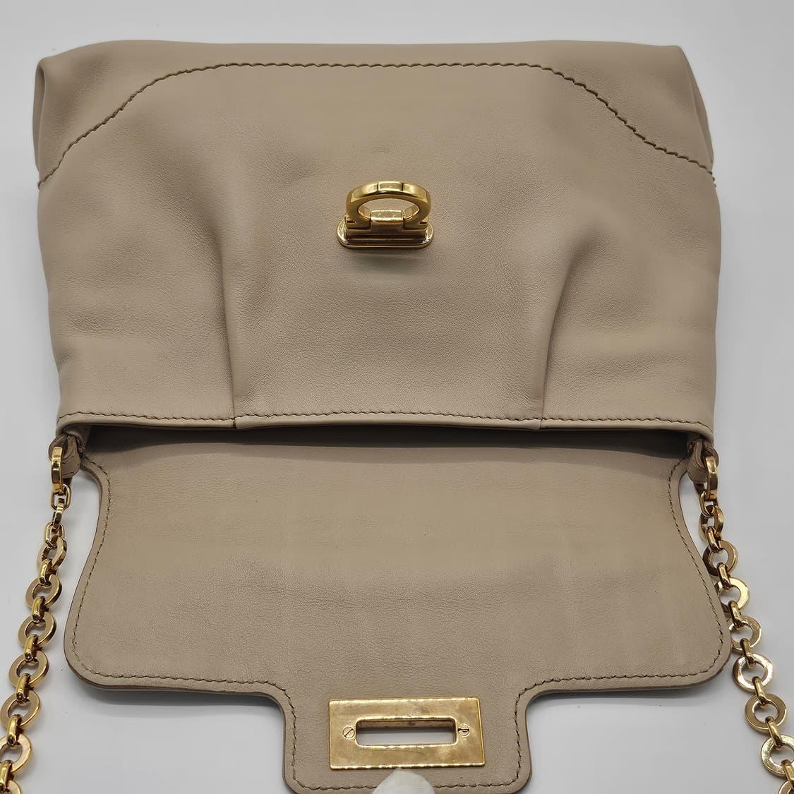 정품 페라가모 플랩 체인 크로스 숄더백 상품이미지8