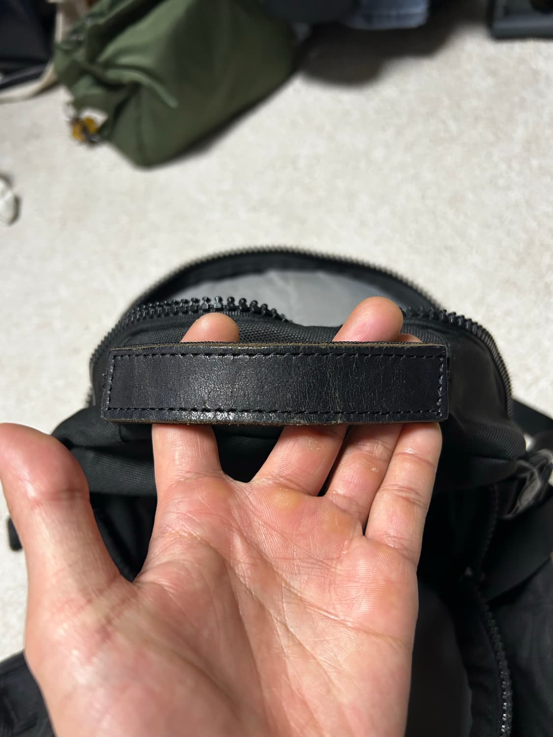 fce950 백팩 블랙 판매 상품이미지3