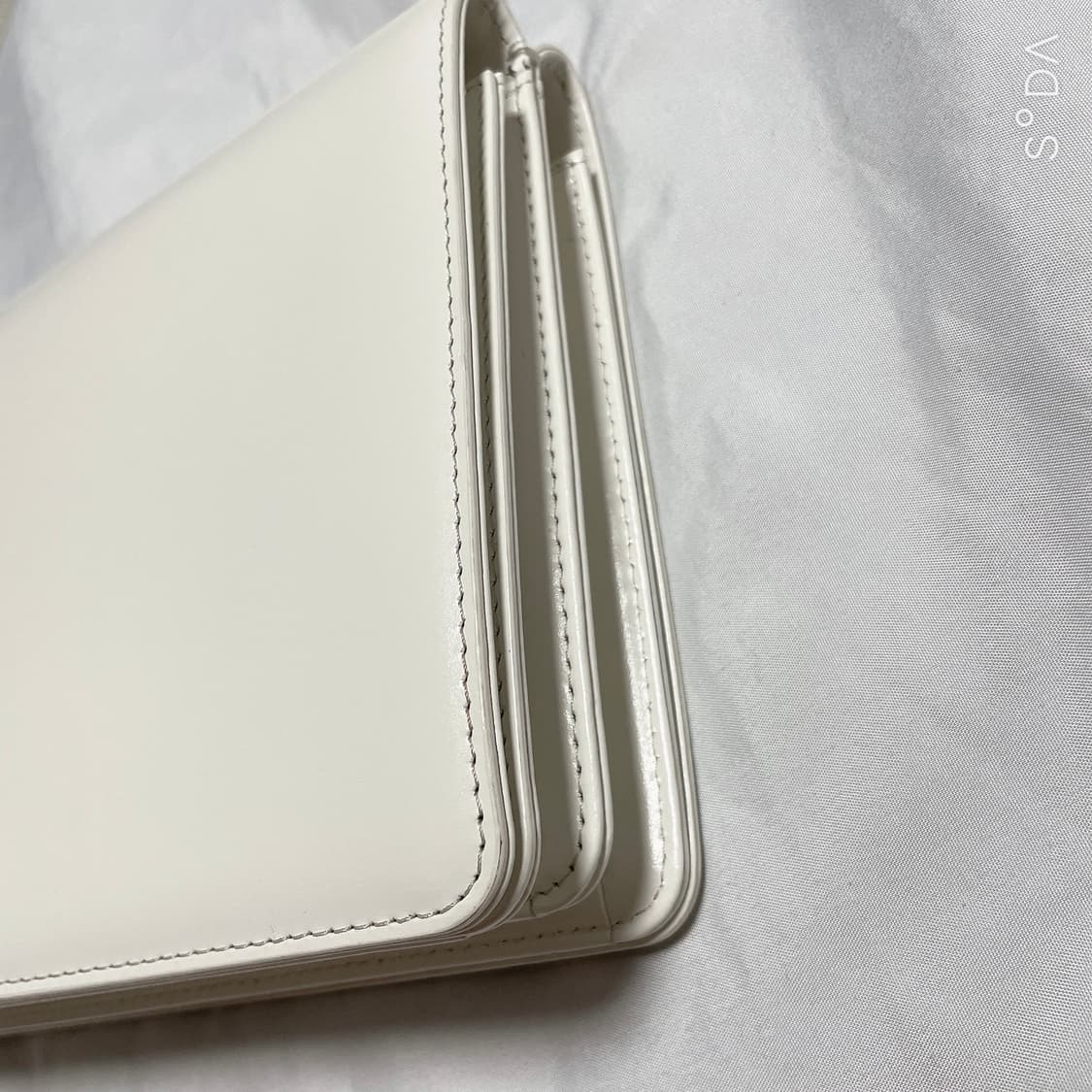 투티에 화이트 레더 숄더백 상품이미지5