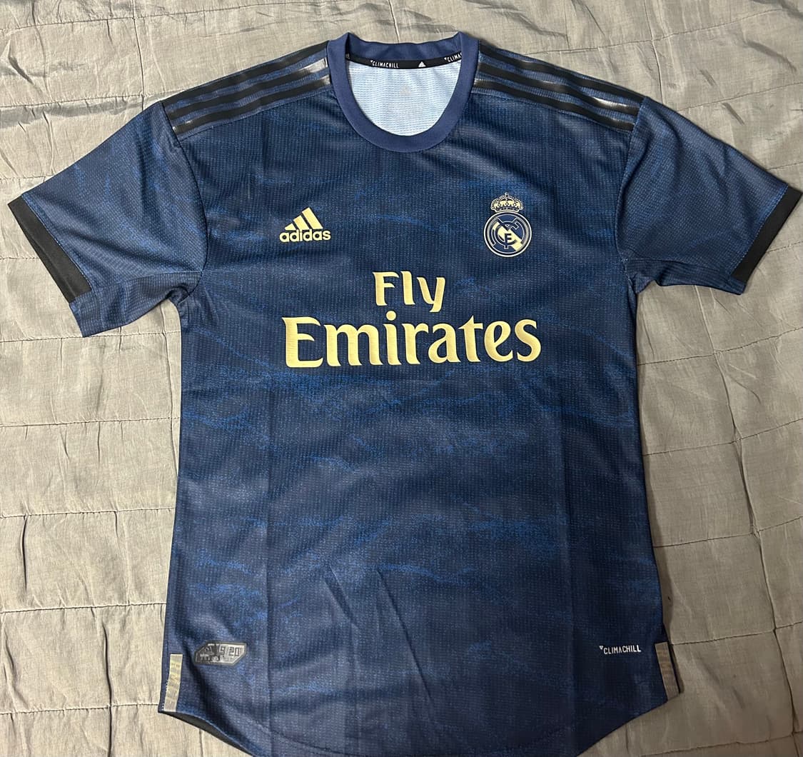 19/20 레알 마드리드 어웨이 어센틱 유니폼 상품이미지3