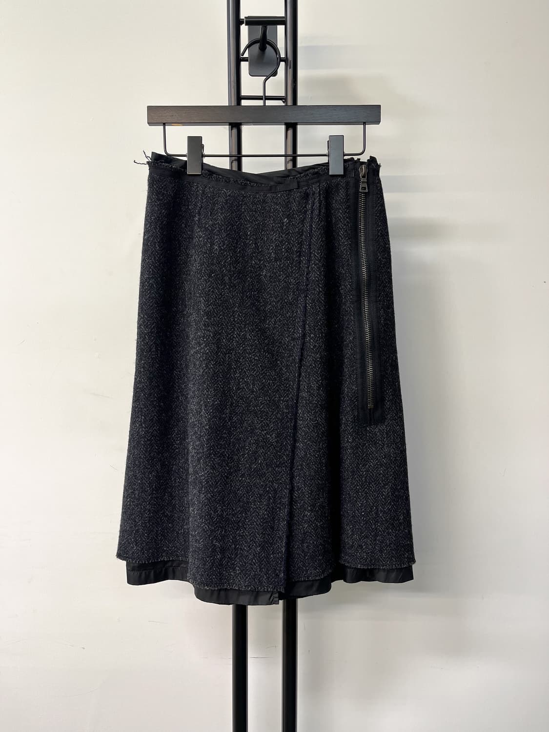 프라다 울 지퍼 스커트 상품이미지1