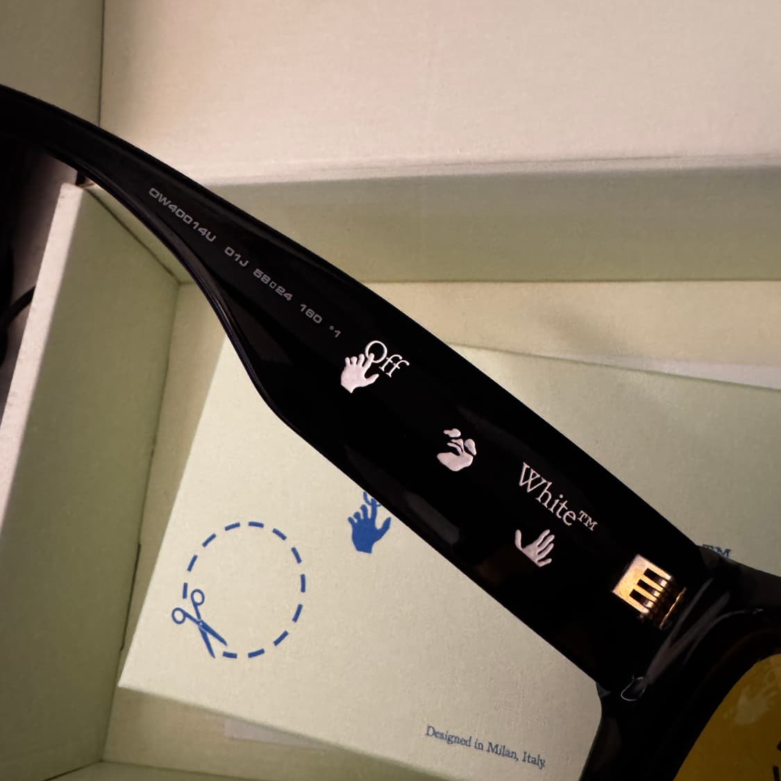 오프화이트 버질 선글래스  상품이미지4