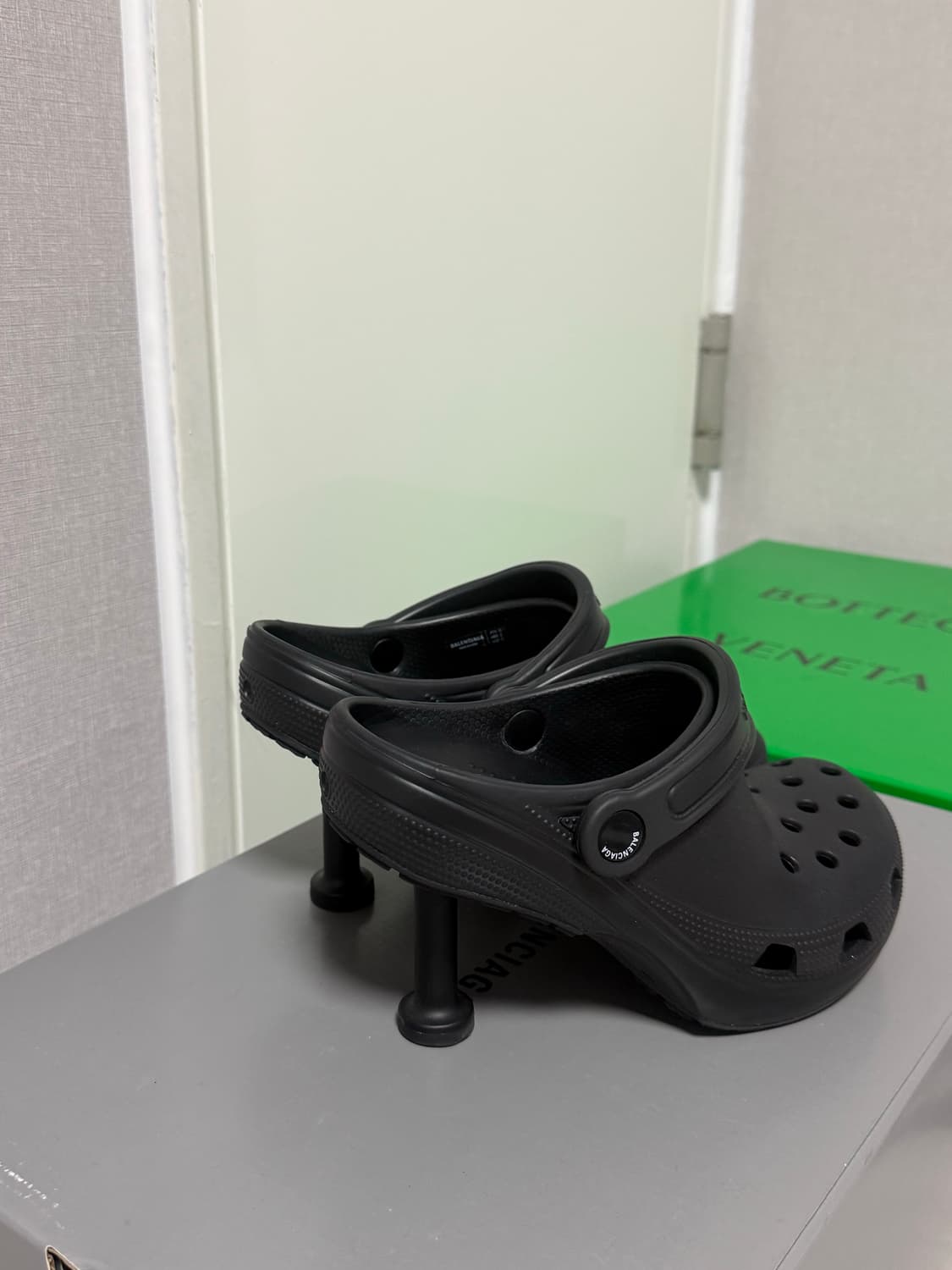 Balenciaga crocs heel 상품이미지3