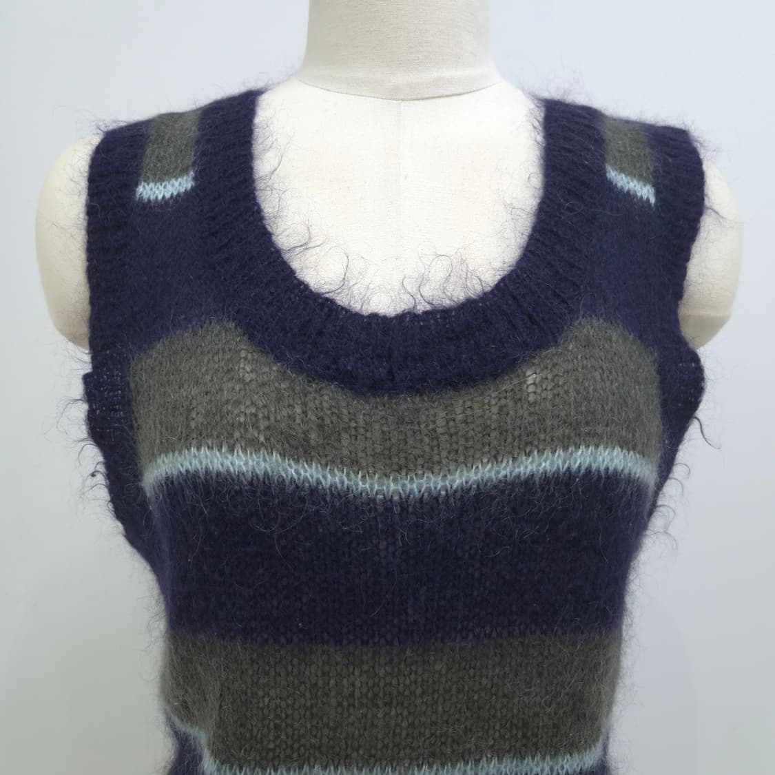 모헤어 네이비 스트라이프 니트  베스트 상품이미지4