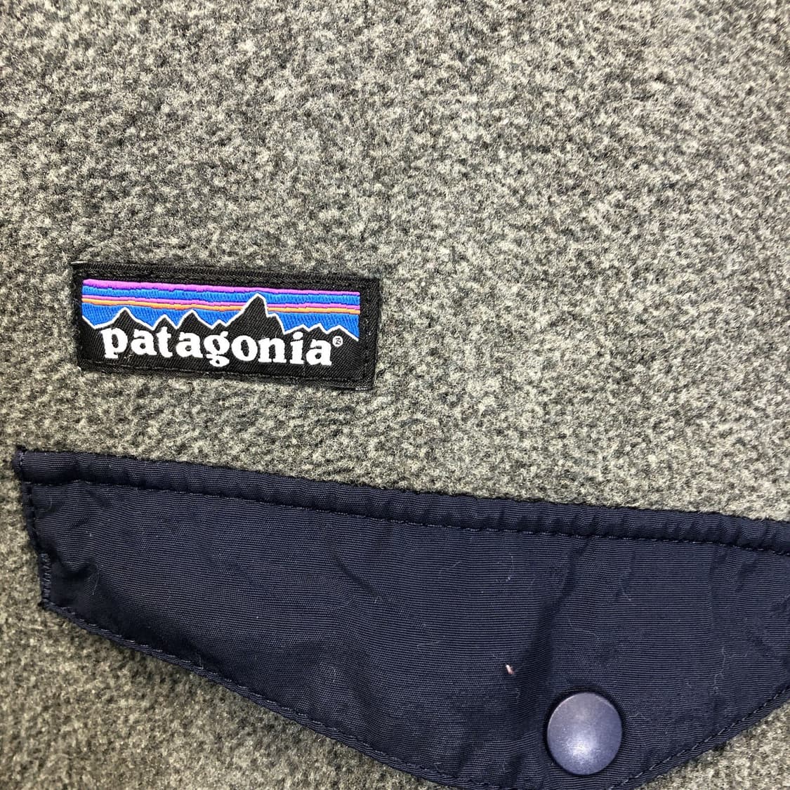 17FW 파타고니아 신칠라 스냅-T 그레이/네이비 상품이미지2