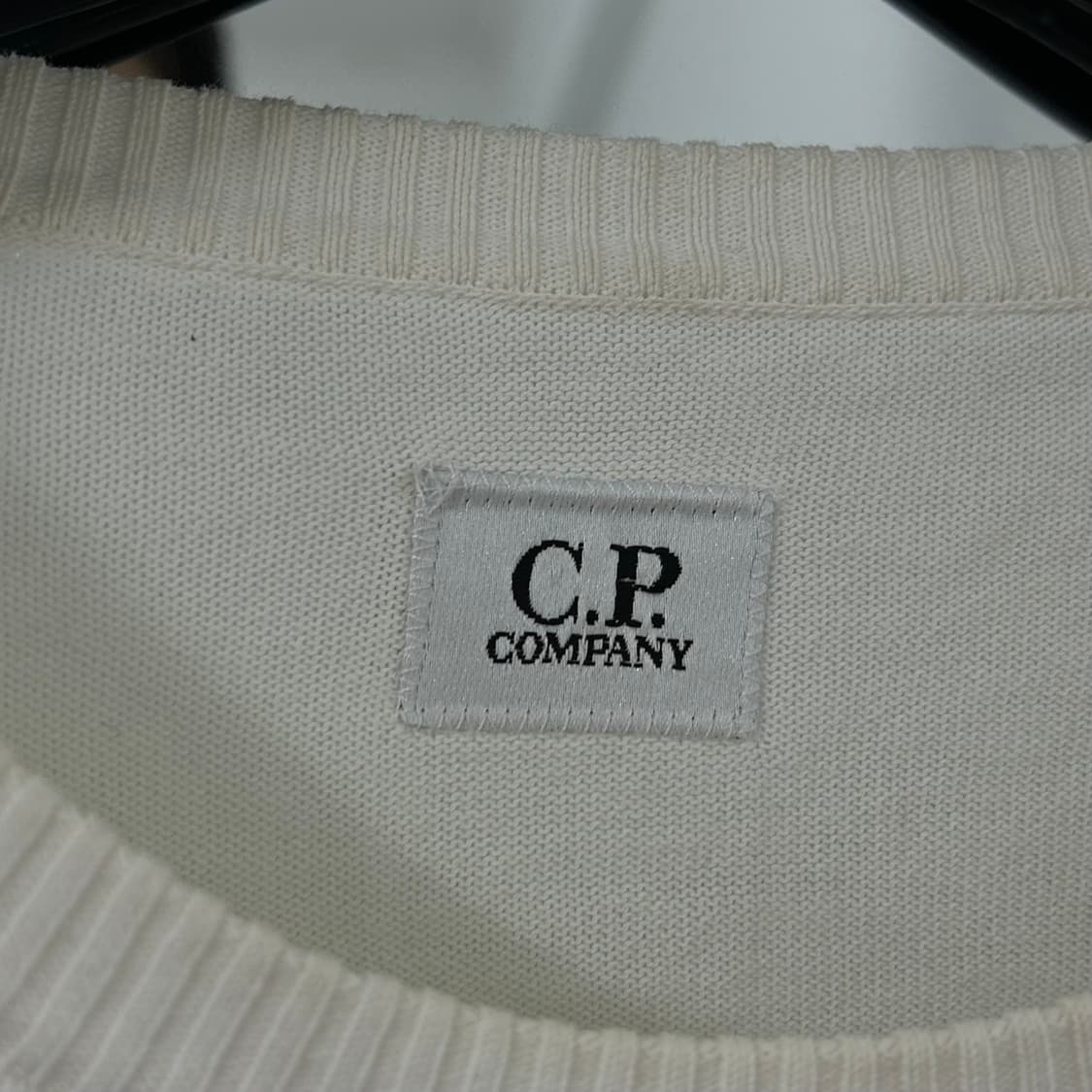CP 컴퍼니 22SS 렌즈 크루넥 니트 상품이미지8