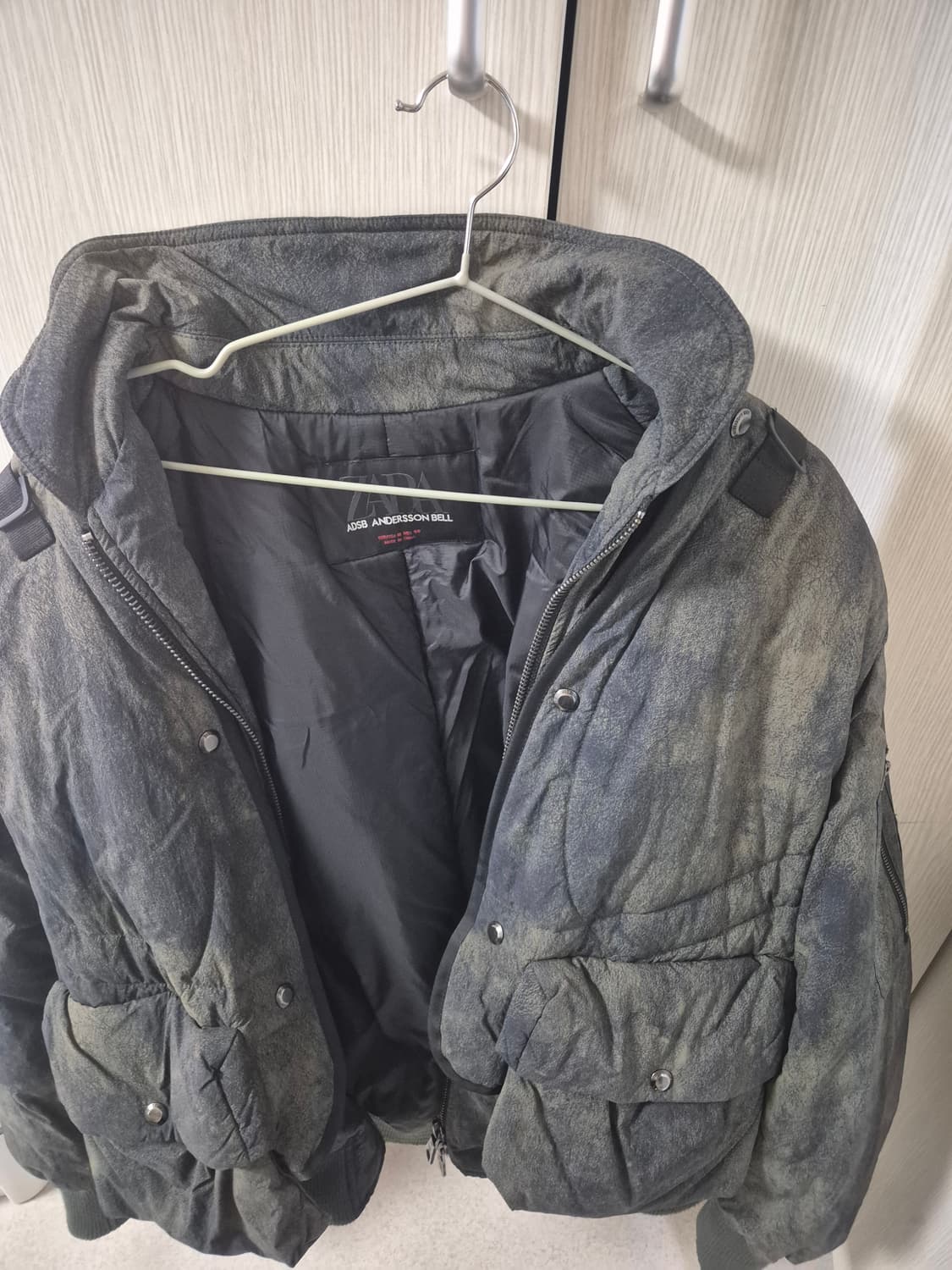 앤더슨벨x자라 베스트 봄버 자켓 카키 상품이미지2