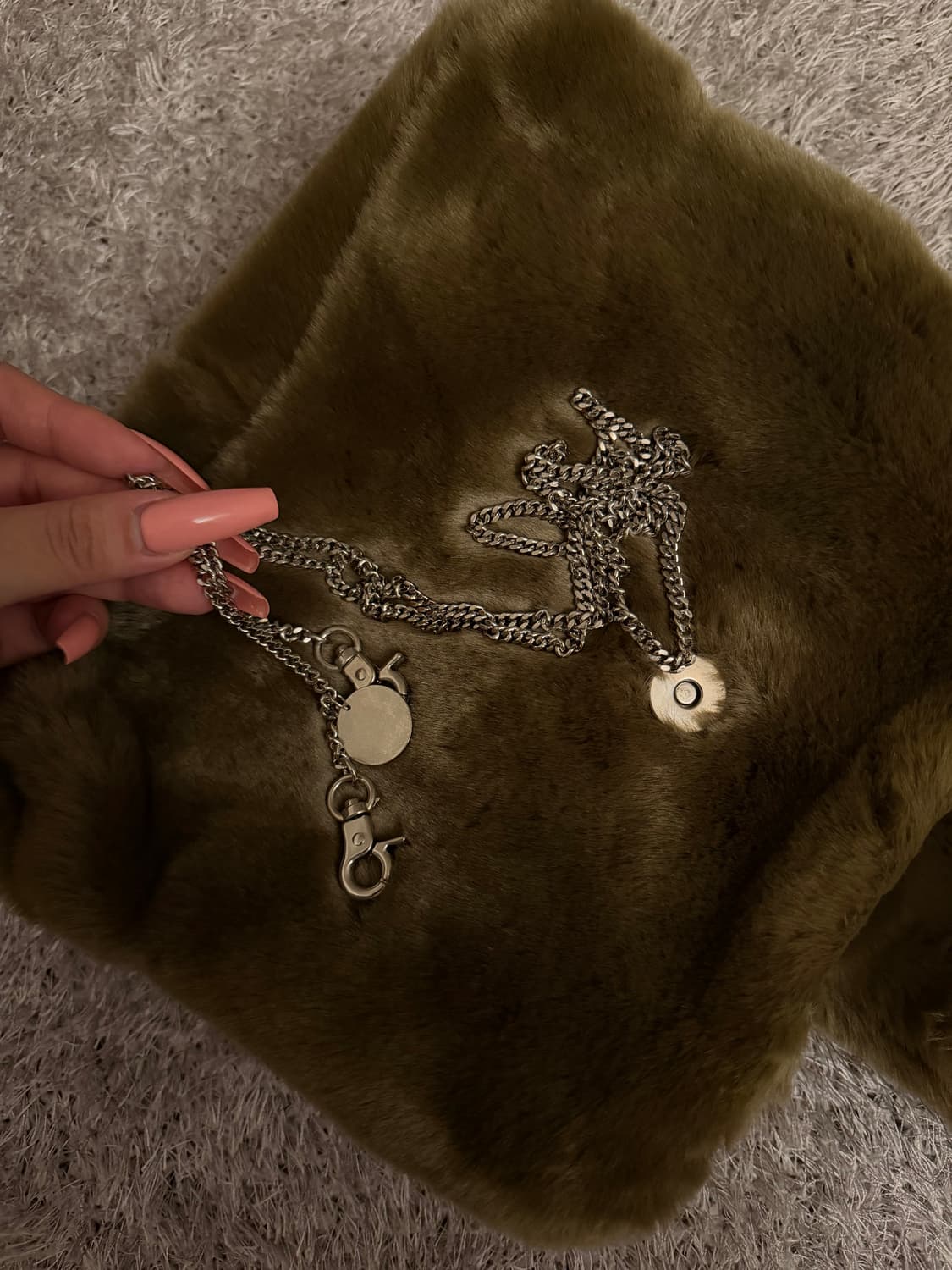 소프트서울 퍼 숄더백 상품이미지2