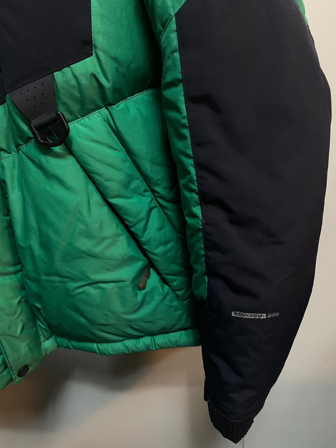 살로몬 구스 헤비 패딩 상품이미지4