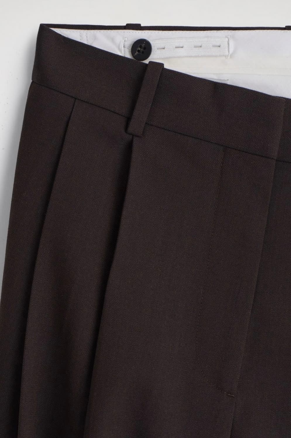 COS 25fw 릴랙스드 트윌 와이드레그 트라우저 상품이미지5