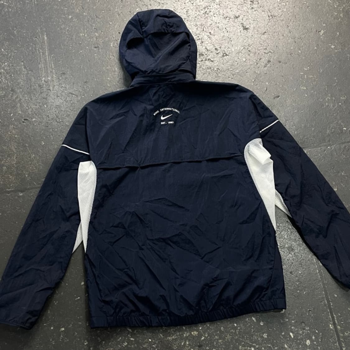 100 나이키 리펠 헤리티지 런닝 바람막이  상품이미지5