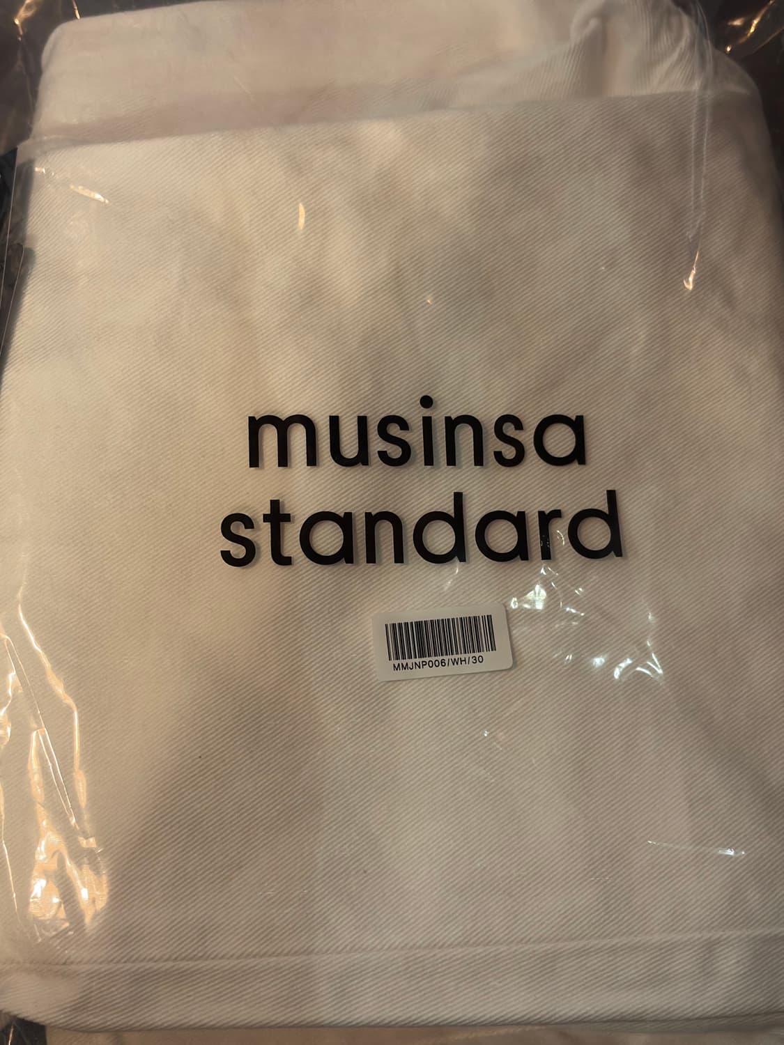 무신사 스탠다드 와이드 데님팬츠 화이트 새상품 상품이미지2