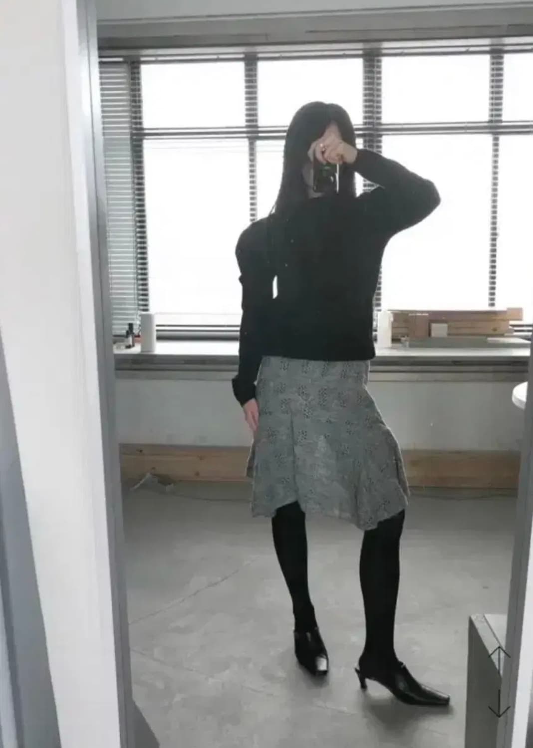 디에이디 레이스 펀칭 스커트 상품이미지2