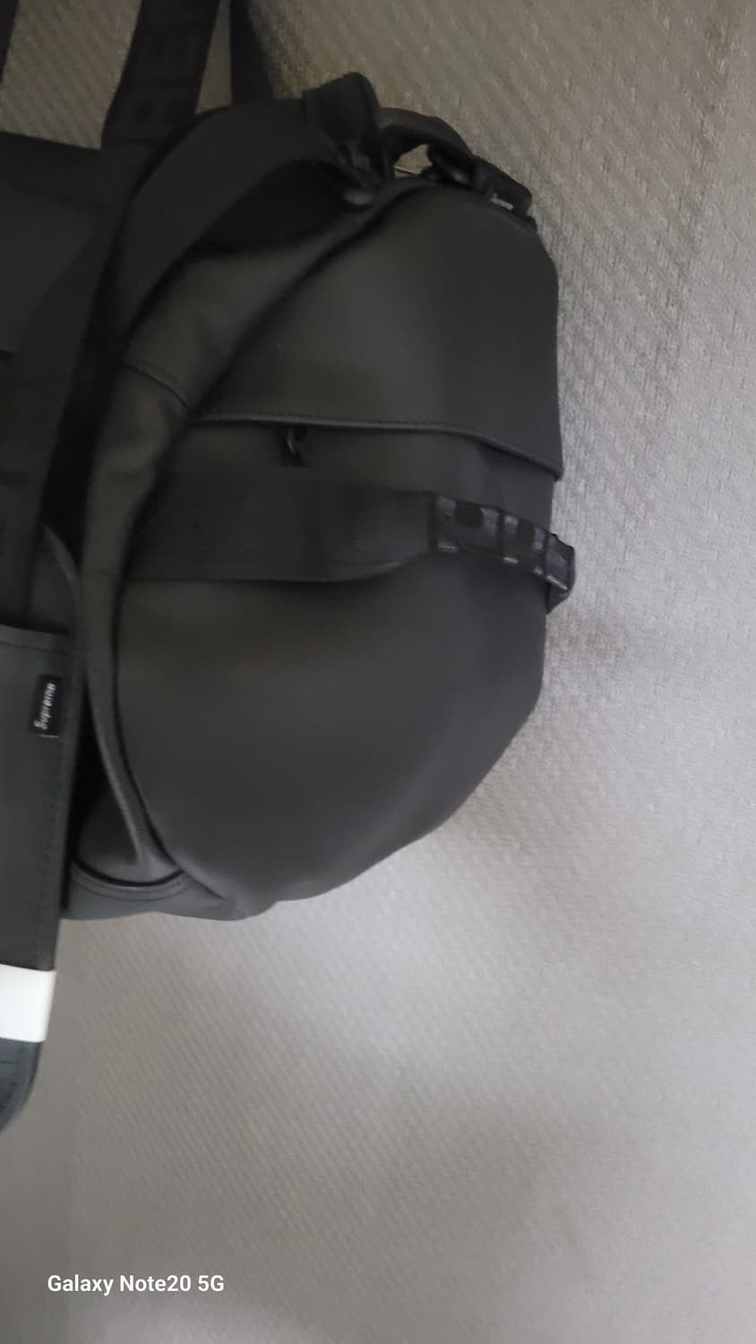 슈프림 소가죽 보스턴백 상품이미지3