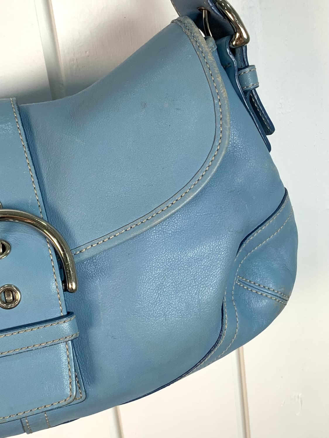 희귀 🩵 Coach 스카이 블루 버클 숄더백 ☁️🧊 상품이미지2