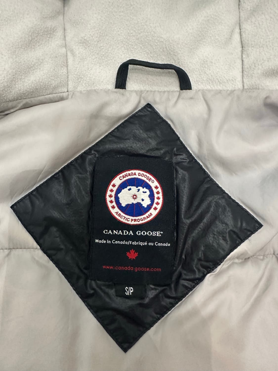 캐나다구스 하이브릿지 라이트후디 패딩 상품이미지3