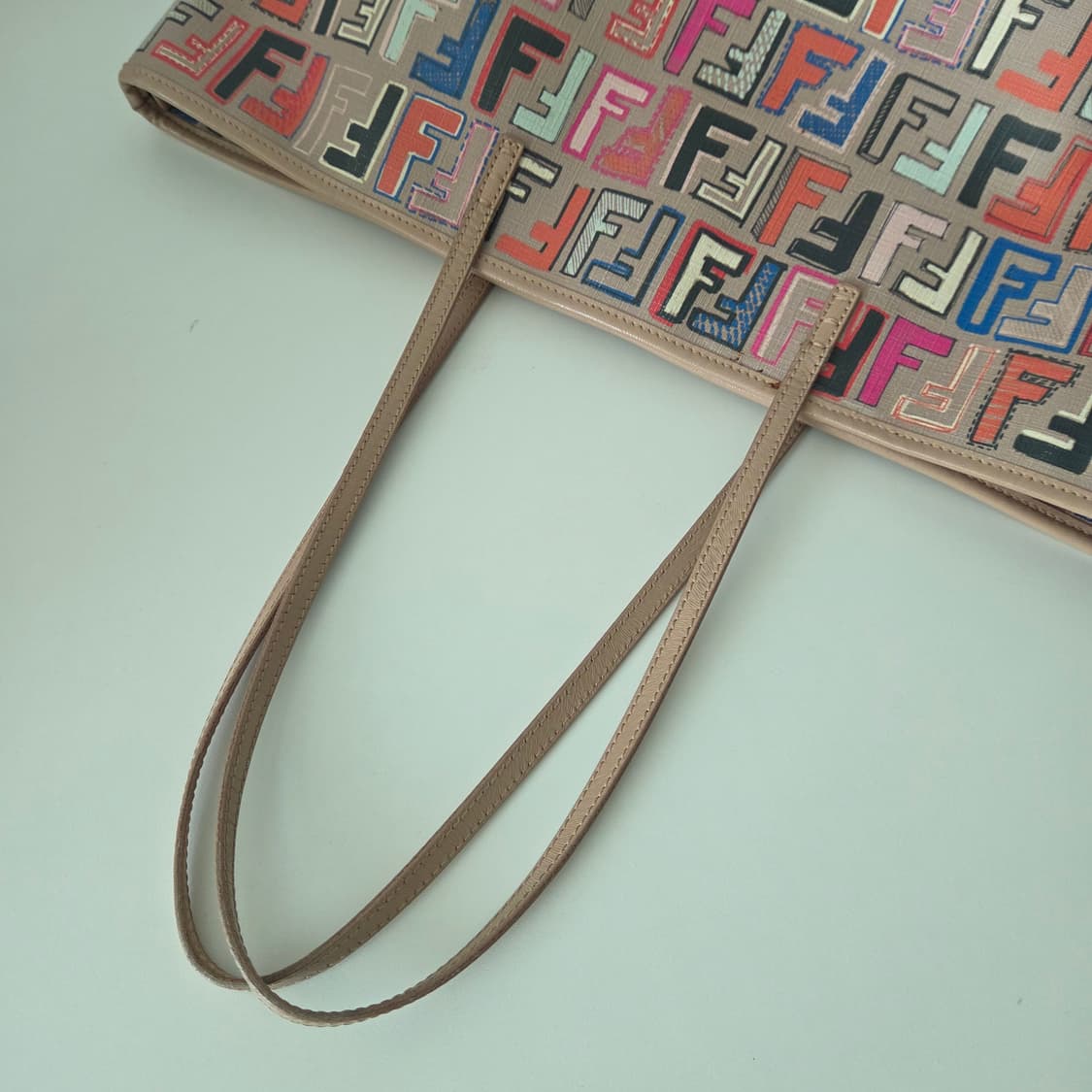 FENDI 펜디 정품 FF 멀티컬러 쇼퍼백 숄더백 멀티주카 보부상백 상품이미지6