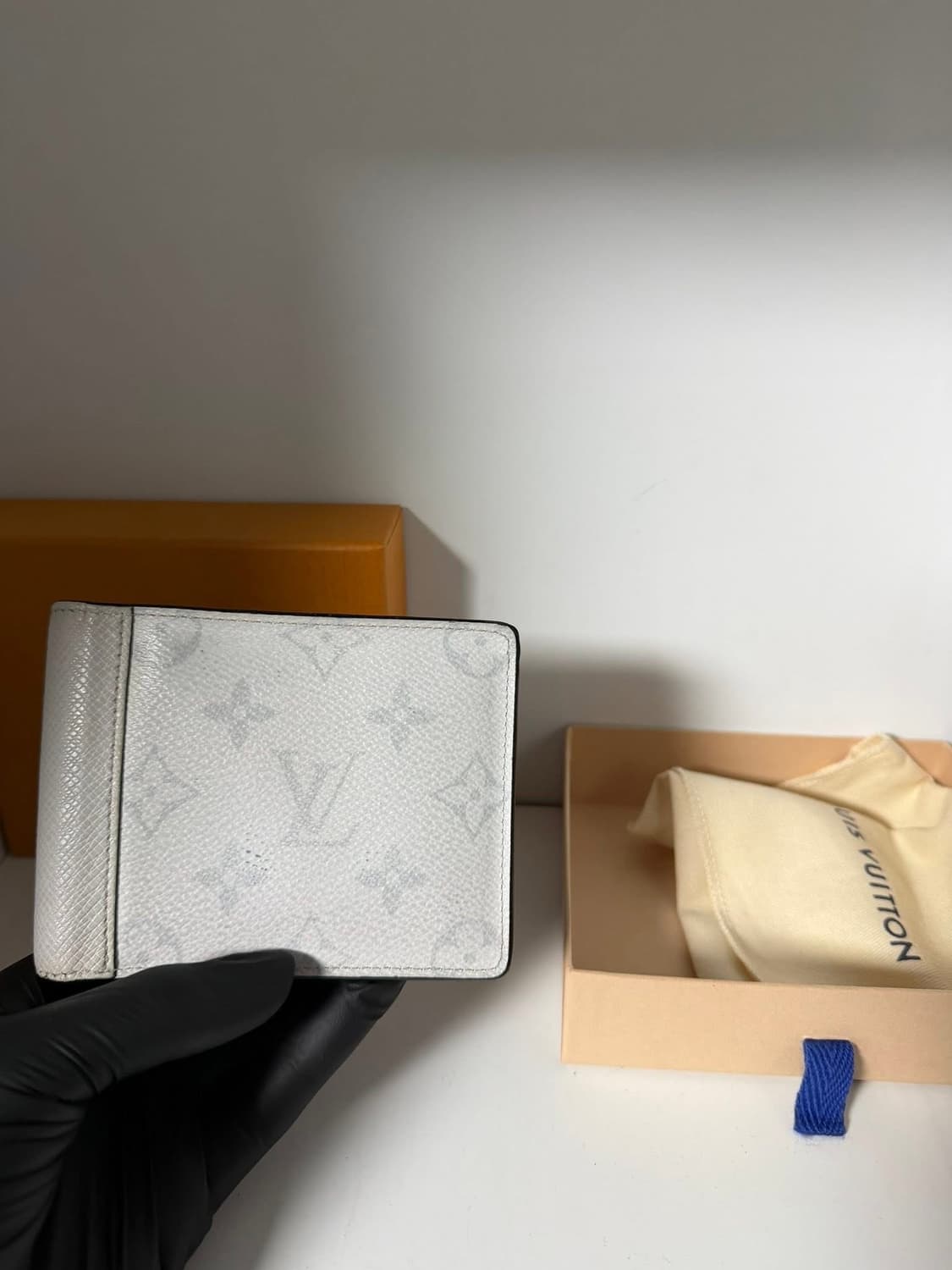 [정품/OS] 루이비통 멀티플 반지갑 한정색상 상품이미지1