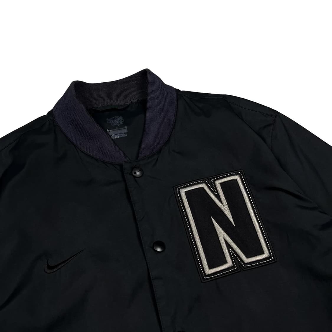 나이키 블랙컬러 디자인로고 스우시 스타디움자켓 상품이미지1