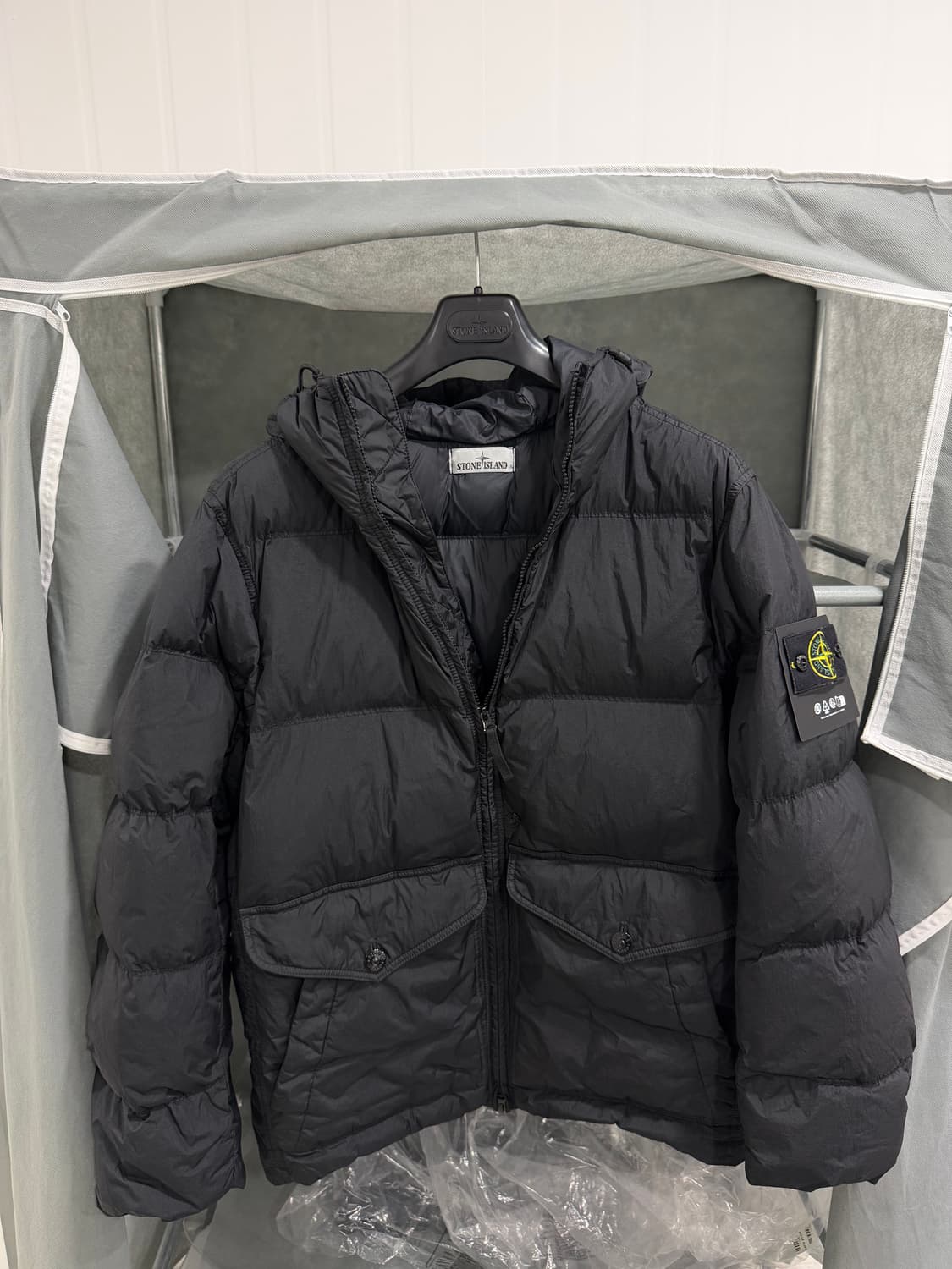 스톤아일랜드 크링클랩스 24FW L 새상품 상품이미지1